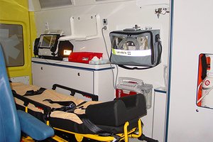 NDLZ niet dringend liggend ziekenvervoer privé ziekenwagen 24 uur opleiding 